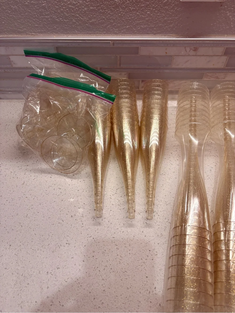 70 Gold Glitter Plastic Champagne Flutes | Reusable Party Toasting Glasses | 7”